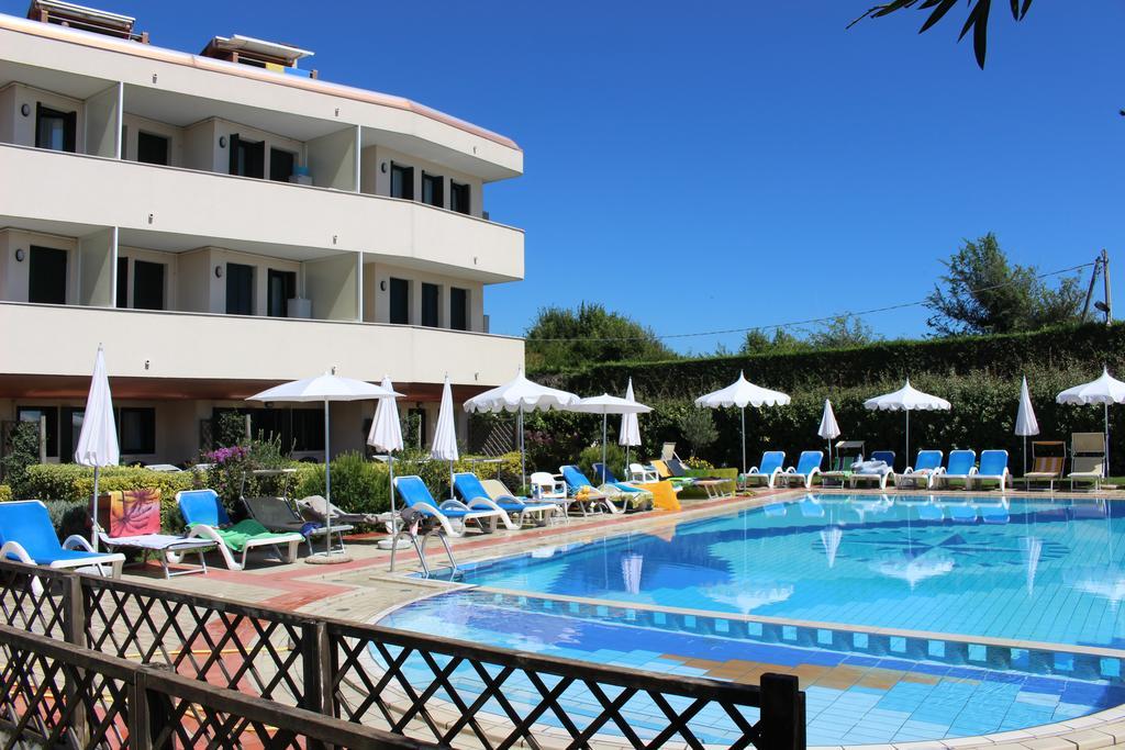كافالّينو Eurobeach Residence المظهر الخارجي الصورة